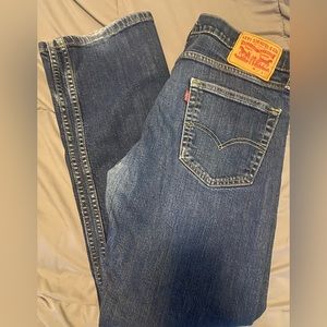 Levi jeans 32/30 (M9)